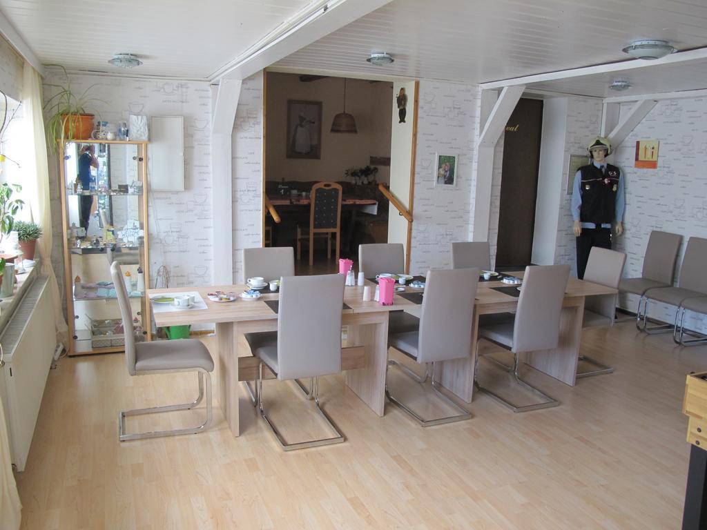 Pension Check In Hotel Guestrow Exterior photo