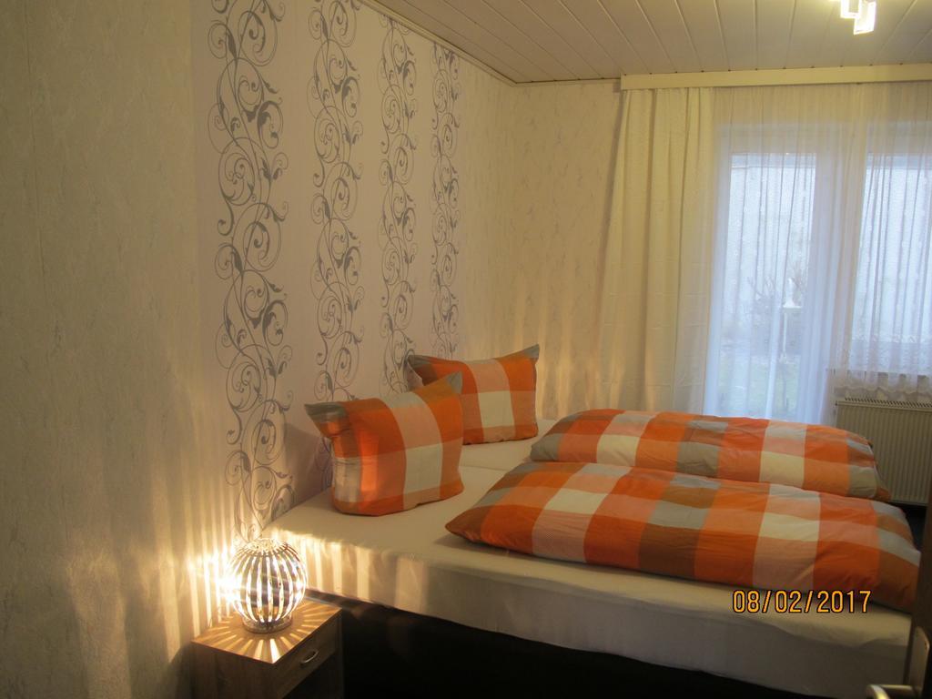 Pension Check In Hotel Guestrow Exterior photo